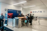 Benefit cut for top-tier Delta elite members as airline shakes up boarding process