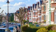Average two and five year mortgages below 5% for first time since 2023