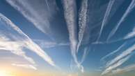 Warming from jet contrails can be cut 'for a few pounds per ticket'