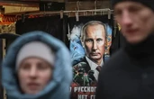 Зеленський про важелі тиску на росію: "Їхня економіка тріщить і деградуватиме далі"