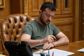 Право на гарантовану відпустку та додаткові 14 днів відпочинку: Зеленський підписав законопроєкт