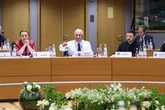 Зеленський - до тих у ЄС, хто "зволікає" з активами рф для України: запропонований механізм цілком законний, час діяти