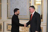 Обговорили іранську загрозу та двосторонні відносини: Зеленський зустрівся із главою МЗС Ізраїлю