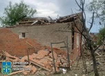 Армія рф завдала авіаудару по селищу на Харківщині: у чоловіка та двох жінок гостра реакція на стрес