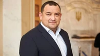 "Це неадекватно": українці обурені державним фінансуванням депутата Кузьміних, підозрюваного у хабарництві