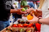 Екстремальні погодні умови призводять до різкого зростання цін на продукти у світі - FT