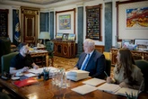 Зеленський повідомив про призначення 16 нових послів