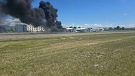 У США літак з пасажирами загорівся прямо на злітно-посадковій смузі: деталі