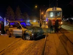 У Харкові зіштовхнулись легковики: п'ять людей постраждали, є затримка трамваю