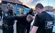 На Полтавщині ліквідували потужний канал збуту наркотиків: до діяльності злочинної групи можуть бути причетні правоохоронці