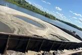 Незаконно видобули 8 тис. тонн піску з річки Десна: справу працівників спецпідприємства передали до суду