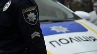 У Харкові підлітки фотографувалися з прапором зі свастикою: поліція відкрила провадження