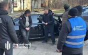 На Миколаївщині судитимуть чоловіка, який за 4500 доларів обіцяв "відмазати" від ТЦК