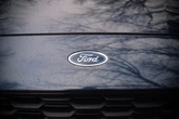 У США Ford відкликає майже 1,5 млн автомобілів через несправну камеру заднього виду - Reuters