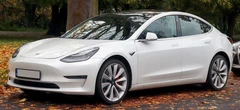 Tesla відкликає майже 13 тисяч автомобілів у США через ризик несправності акумуляторів