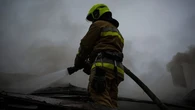 Ворожий обстріл столиці: уламки впали в кількох районах, міська влада повідомила про численні пожежі