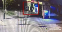 У Києві чоловік розтрощив банкомат, помстившись за порожній рахунок - поліція