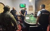Дохід за одну ніч до 1,2 млн грн: на Одещині затримали кримінальника, який організував нелегальний покерний клуб