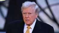 Трамп запевнив, що США не призупинять мита
