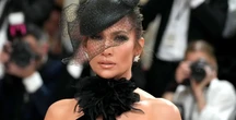Еволюція стилю Дженніфер Лопес на Met Gala: від дебюту до приголомшливих образів