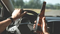 Більшість водіїв у США плутають алкогольні напої з енергетиками та газованою водою - опитування
