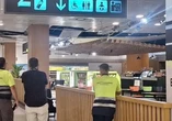 Дах аеропорту обвалився через землетрус в Іспанії