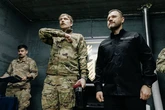 Глава МВС Ігор Клименко вручив державну нагороду командиру "Азова" Денису Прокопенку