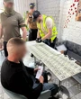 У Києві чиновник за $12 тис. допоміг ухилитись від мобілізації: деталі