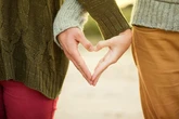 День пам’яті трагедії Нагасакі в Японії та тримання за руку: що ще відзначають сьогодні