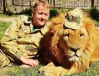 У Криму вивезений з Маріуполя лев напав на власника зоопарку: чоловік у важкому стані