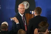 США та росія продовжуватимуть будувати відносини, незважаючи на "опір" - представник рф дмитрієв