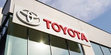 Toyota спростувала заяву Трампа про обіцянку інвестувати 10 мільярдів доларів у США