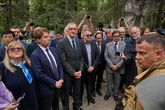 МЗС організувало візит іноземних дипломатів до розбитої після удару рф 17 червня багатоповерхівки у Києві