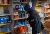 Парфуми та косметику світових брендів підробляли на Полтавщині: деталі