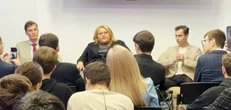 Проросійська євродепутатка від Румунії пригрозила "переламати ноги Зеленському"