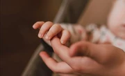 Мікробіом немовля може захищати його від вірусів у подальшому житті: вчені знайшли зв’язок
