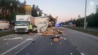 На Житомирській трасі сталася ДТП з двома вантажівками: рух ускладнено