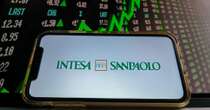 Intesa Sanpaolo premia i 70mila bancari italiani con un bonus fino a 3.800 euro