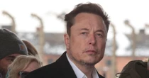 Musk, viaggio in Cina a caccia di dati per il miglioramento della guida autonoma di Tesla