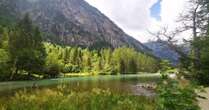 Pievi, massi erratici e crotti: a passo lento dalla Val Masino alla Val Chiavenna