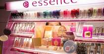 Make-up, il brand Essence arriva da Acqua & Sapone