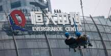 Tonfo Evergrande a Hong Kong dopo arresto dipendenti divisione finanziaria