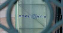 Stellantis in calo, pesa la tensione tra case auto e sindacati americani