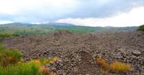 Viaggio alle pendici dell’Etna tra arte, teatro e vini