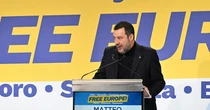 Salvini di lotta e di governo: la strategia per tentare di restare alla guida della Lega anche dopo le europee