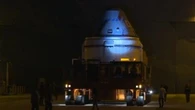 Roll out notturno per la navetta spaziale Starliner di Boeing