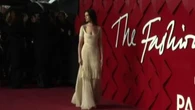 Da Kate Moss a Anne Hathaway, star e glamour ai British Fashion Awards
