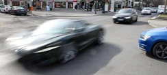 Verfolgungsjagd an Kurfürstendamm endet mit schwerem Unfall