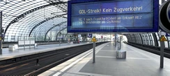 Bundesregierung stellt Bahn-Reisende auf langen Streik ein