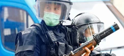 Schweizer stimmen für strenges Anti-Terror-Gesetz
